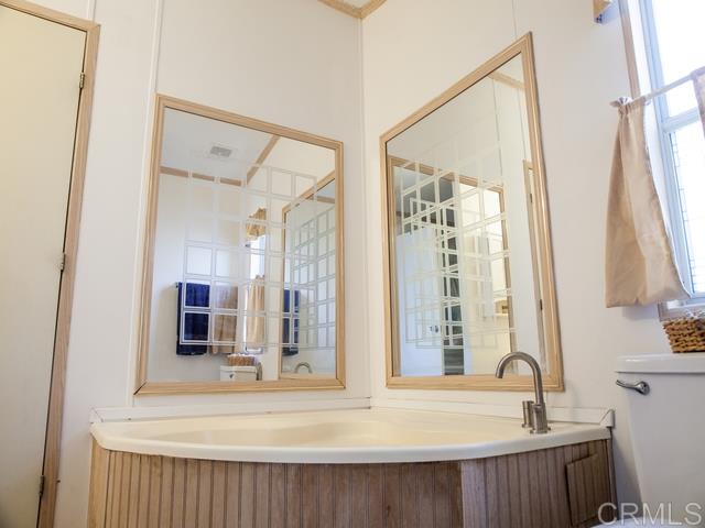 4616 North River Road, Unit 13 Oceanside, CA 92057 - Photo 10 of 13 Gallery Image 10