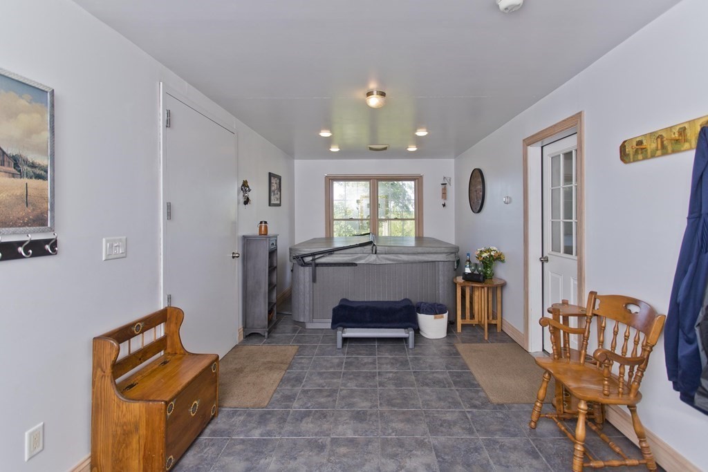 986 West Center Road Otis, MA 01253 - Photo 4 of 30