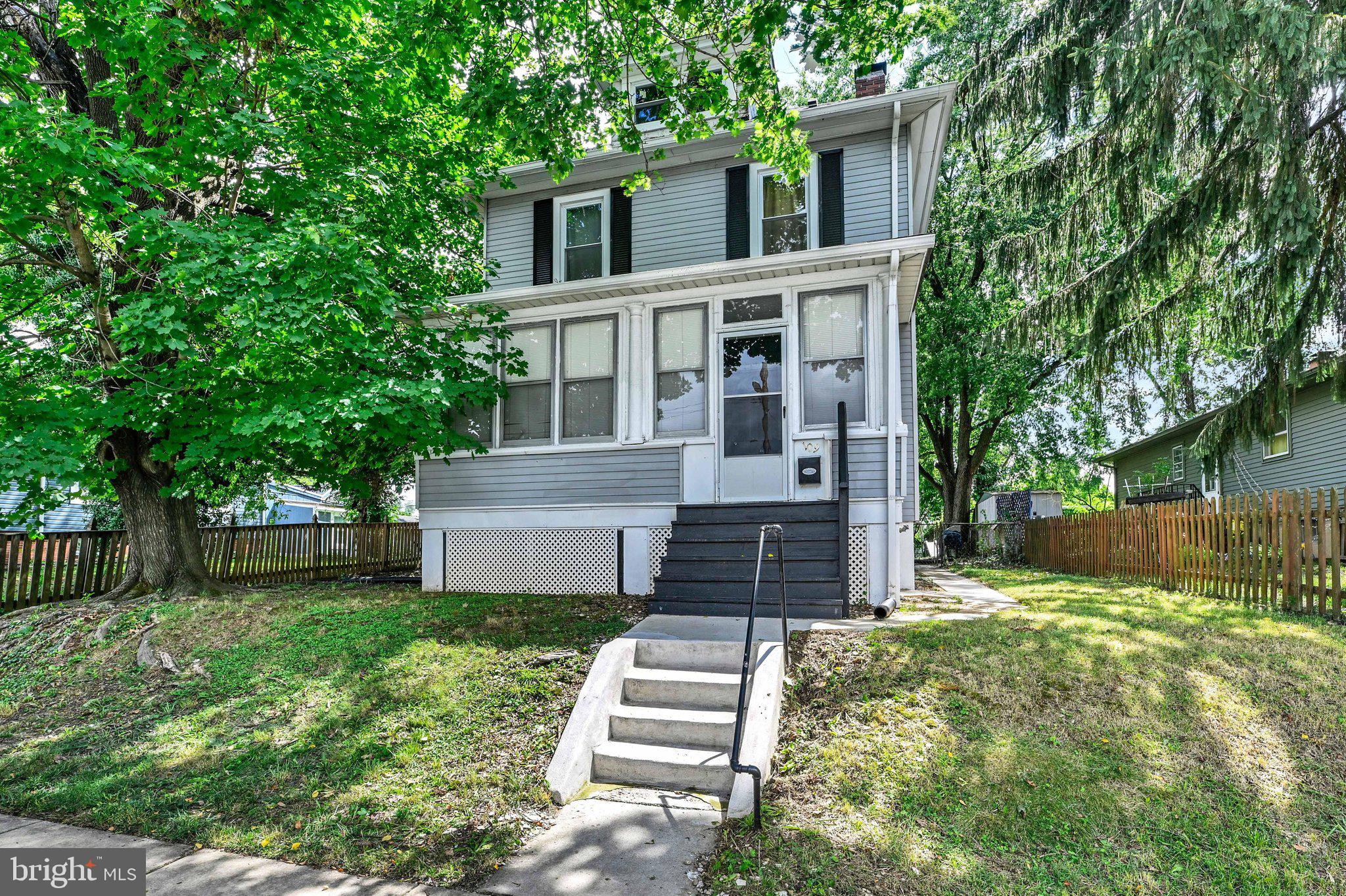109 West Hilltop Road Baltimore, MD 21225 - Photo 2 of 32 Gallery Image 2