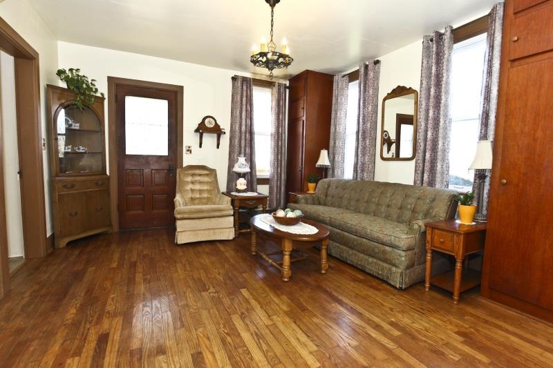 3968 Hunter Road Poplar Grove, IL 61065 - Photo 17 of 25 a living room with furniture and wooden floor