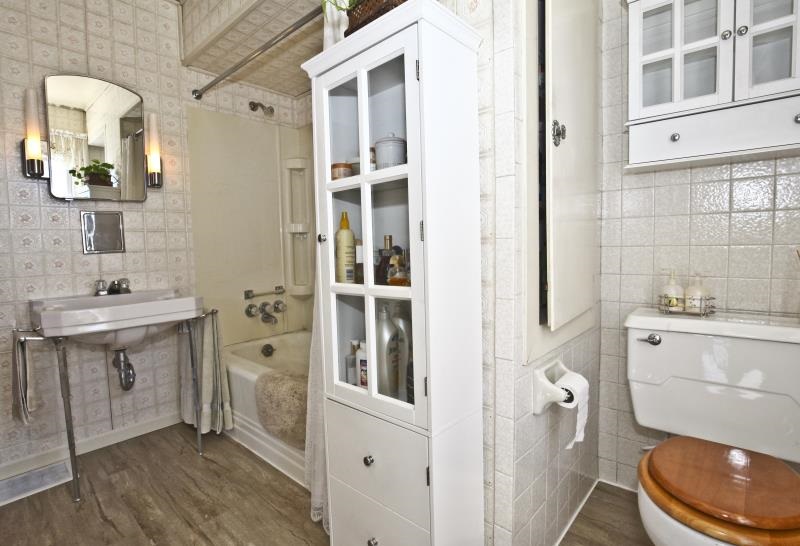 3968 Hunter Road Poplar Grove, IL 61065 - Photo 19 of 25 a bathroom with a sink a toilet and shower
