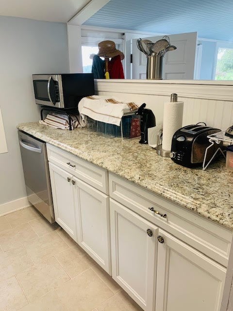 27435 Seaside Road Cape Charles, VA 23310 - Photo 7 of 46 Gallery Image 7