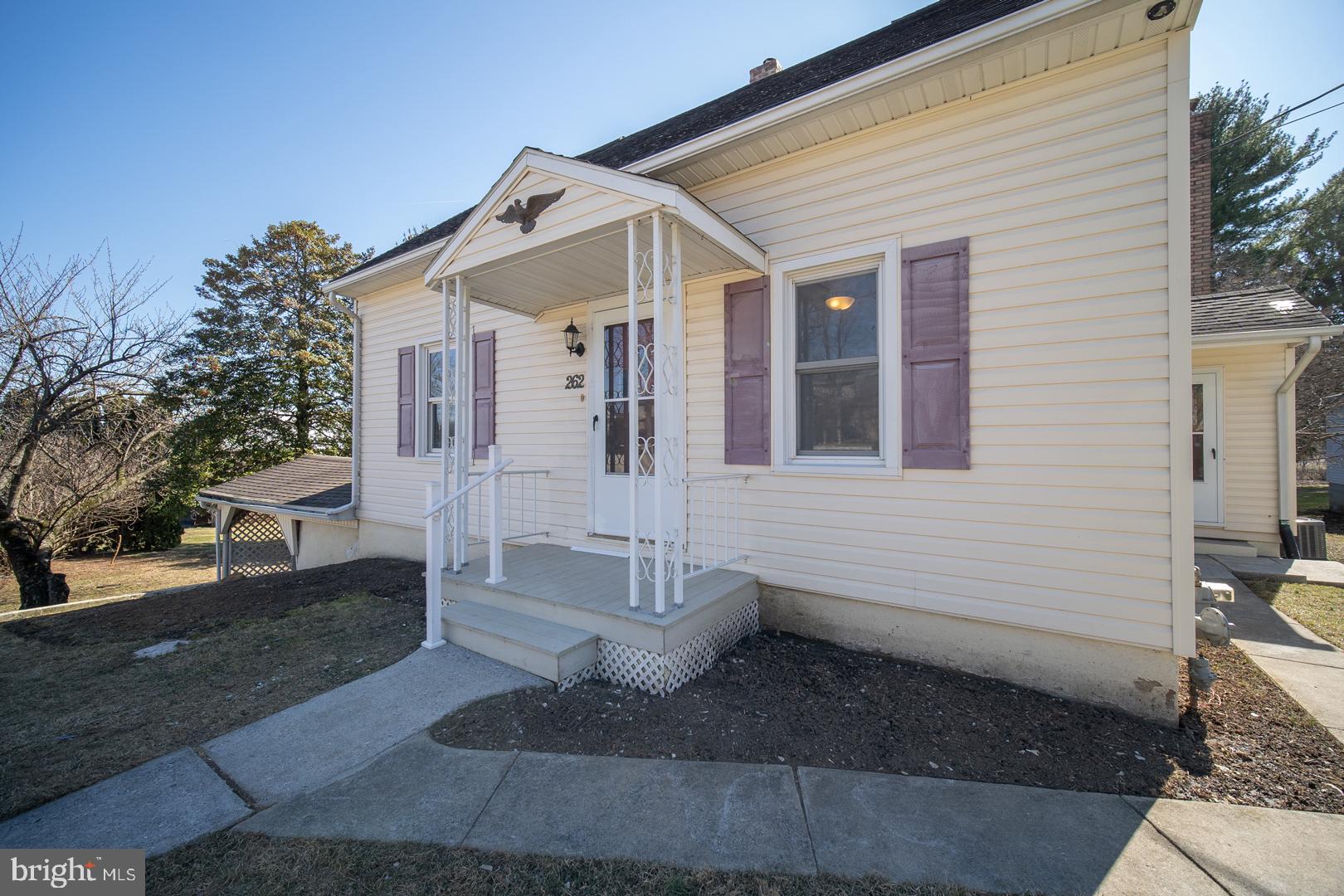 262 East Evergreen Road Lebanon, PA 17042 - Photo 2 of 34 Gallery Image 2