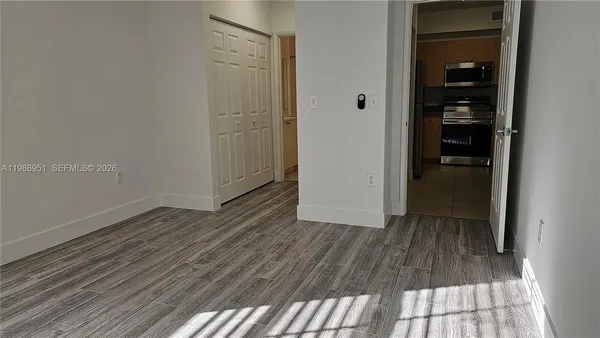 $2,000 | 8040 North Nob Hill Road, Unit 303, Tamarac, FL 33321