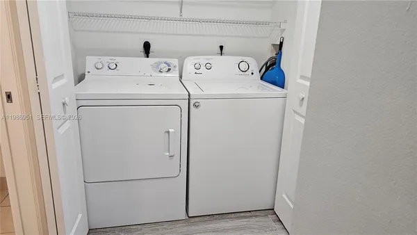 $2,000 | 8040 North Nob Hill Road, Unit 303, Tamarac, FL 33321