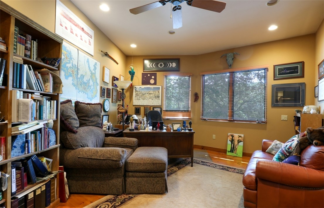 3 Horizon Pointe Lane Salem, SC 29676 - Photo 13 of 30 This versatile room offers ample space for work or leisure, bathed in natural light.