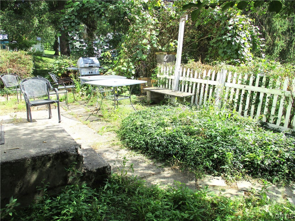 208 Eureka Drive Manlius, NY 13104 - Photo 3 of 21