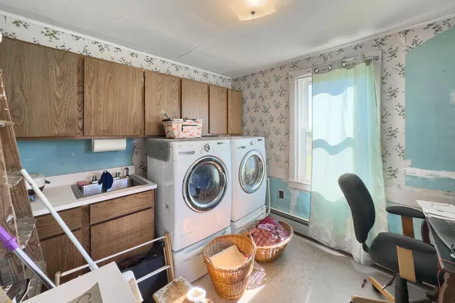 $349,000 | Undisclosed Address, Thomaston, ME 04861