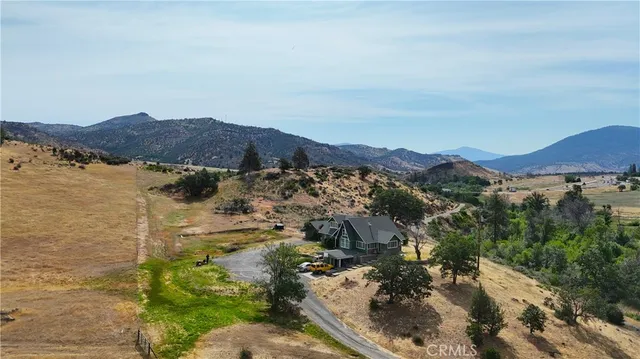 $325,000 | 405 Old Cottonwood Creek Road, Hornbrook, CA 96044