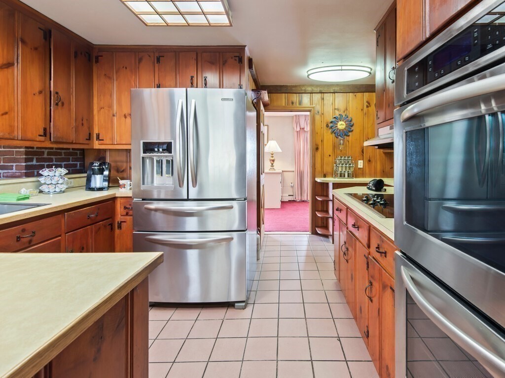 55 Old Common Road Auburn, MA 01501 - Photo 15 of 41