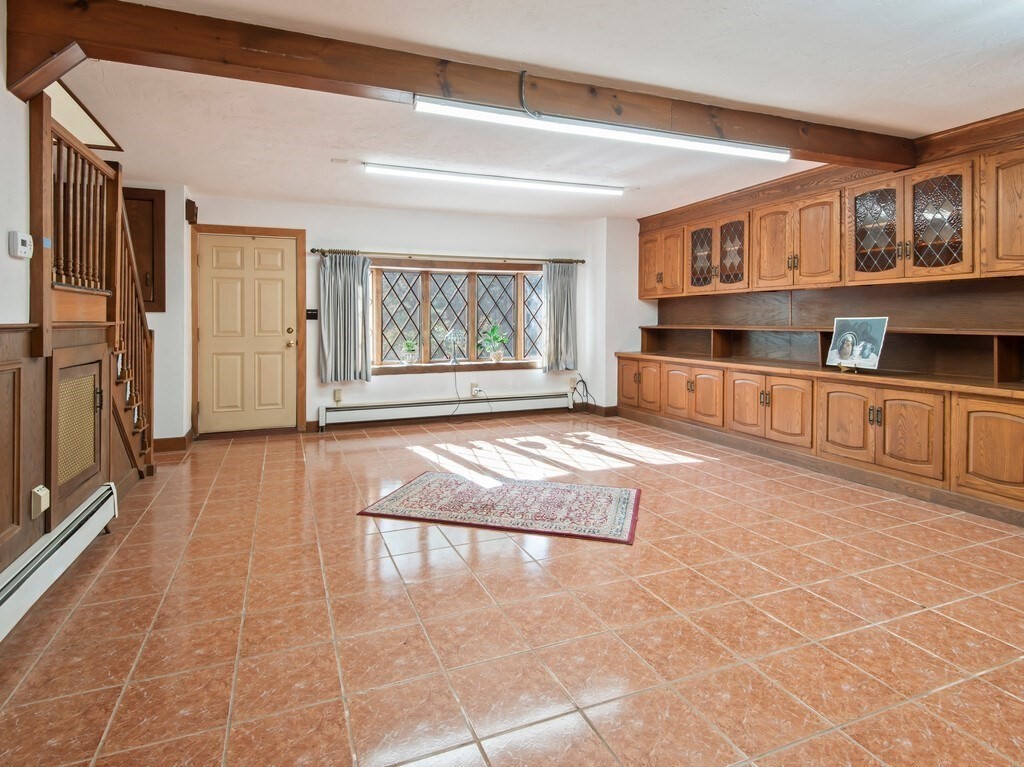 55 Old Common Road Auburn, MA 01501 - Photo 3 of 41