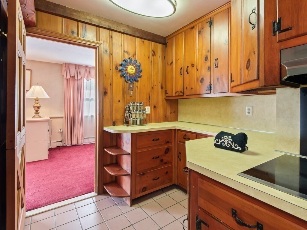 55 Old Common Road Auburn, MA 01501 - Photo 10 of 41