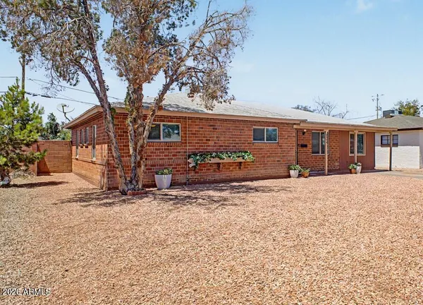 $449,900 | 2344 West Mitchell Drive, Phoenix, AZ 85015