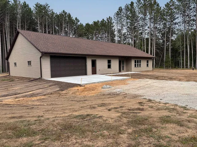 $374,900 | W10660 Molly 4 Road, Athelstane, WI 54104