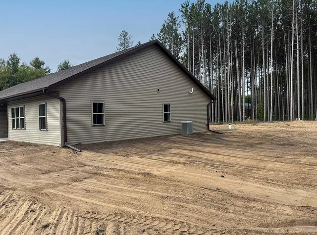 $374,900 | W10660 Molly 4 Road, Athelstane, WI 54104