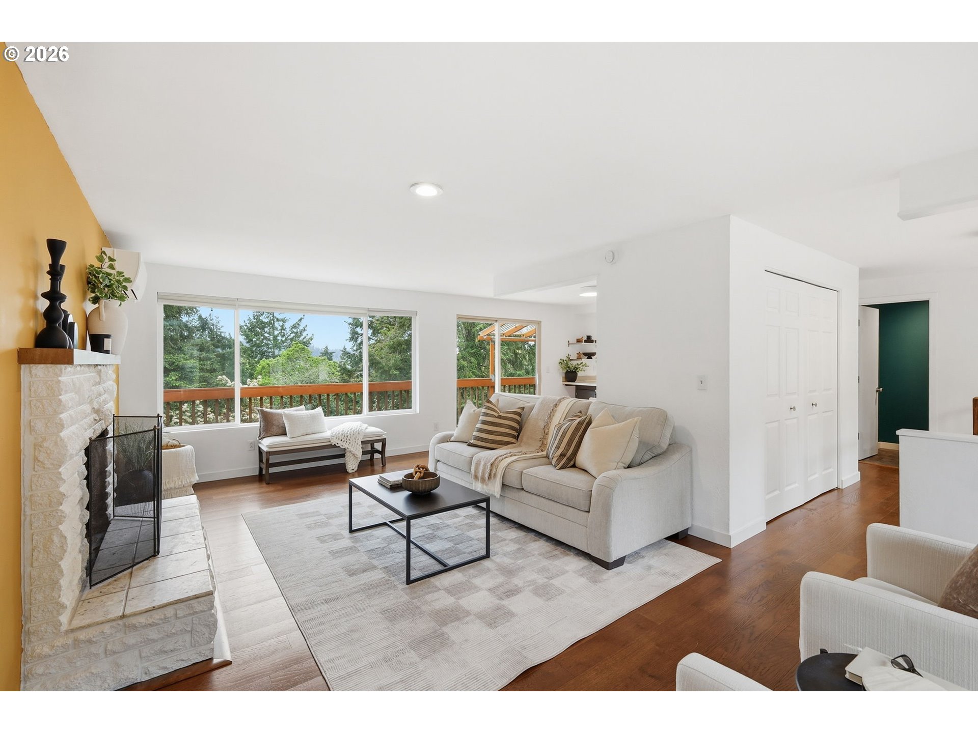 3834 Onyx Street Eugene, OR 97405 - Photo 4 of 43 a living room with furniture and a large window