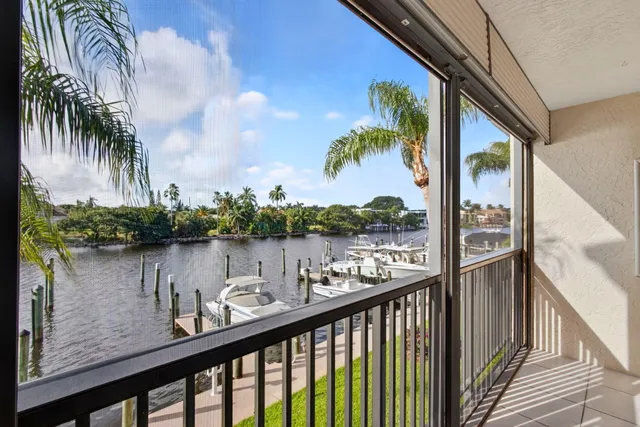 $4,000 | 270 Captains Walk, Unit 3160, Delray Beach, FL 33483