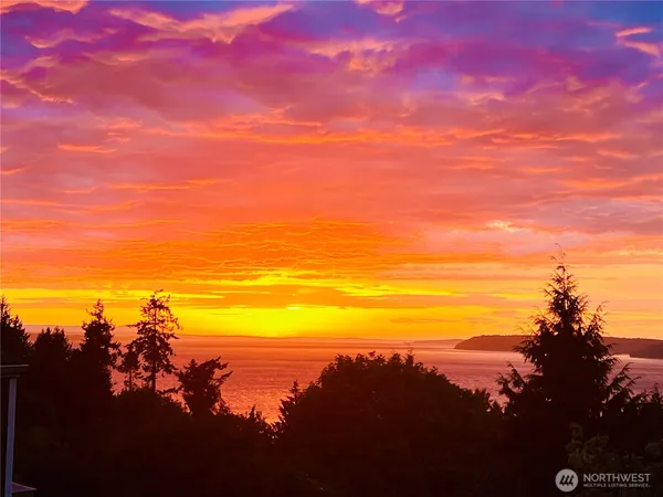 $1,998,000 | 7025 156th Street Southwest, Edmonds, WA 98026