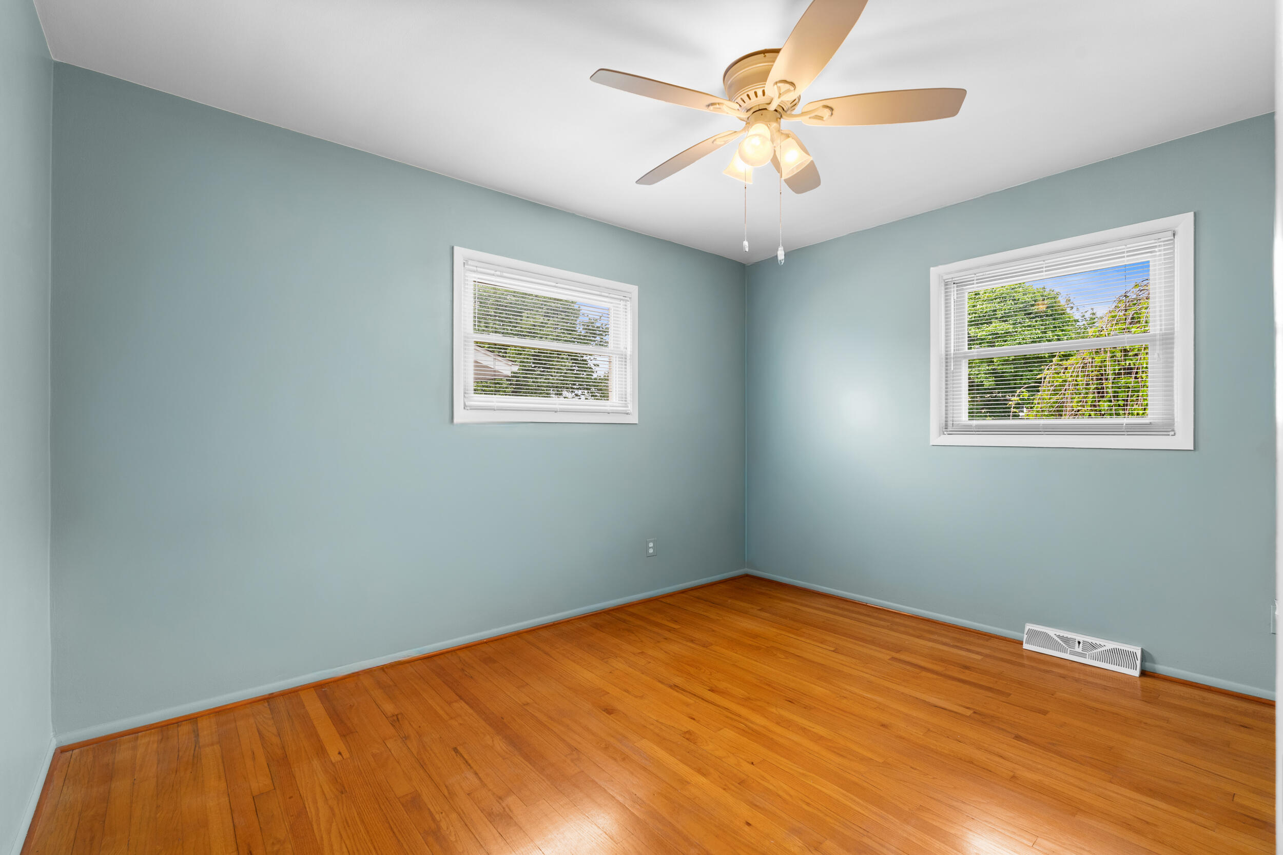 3233 Grange Road Trenton, MI 48183 - Photo 19 of 38 3233 grange rd_020