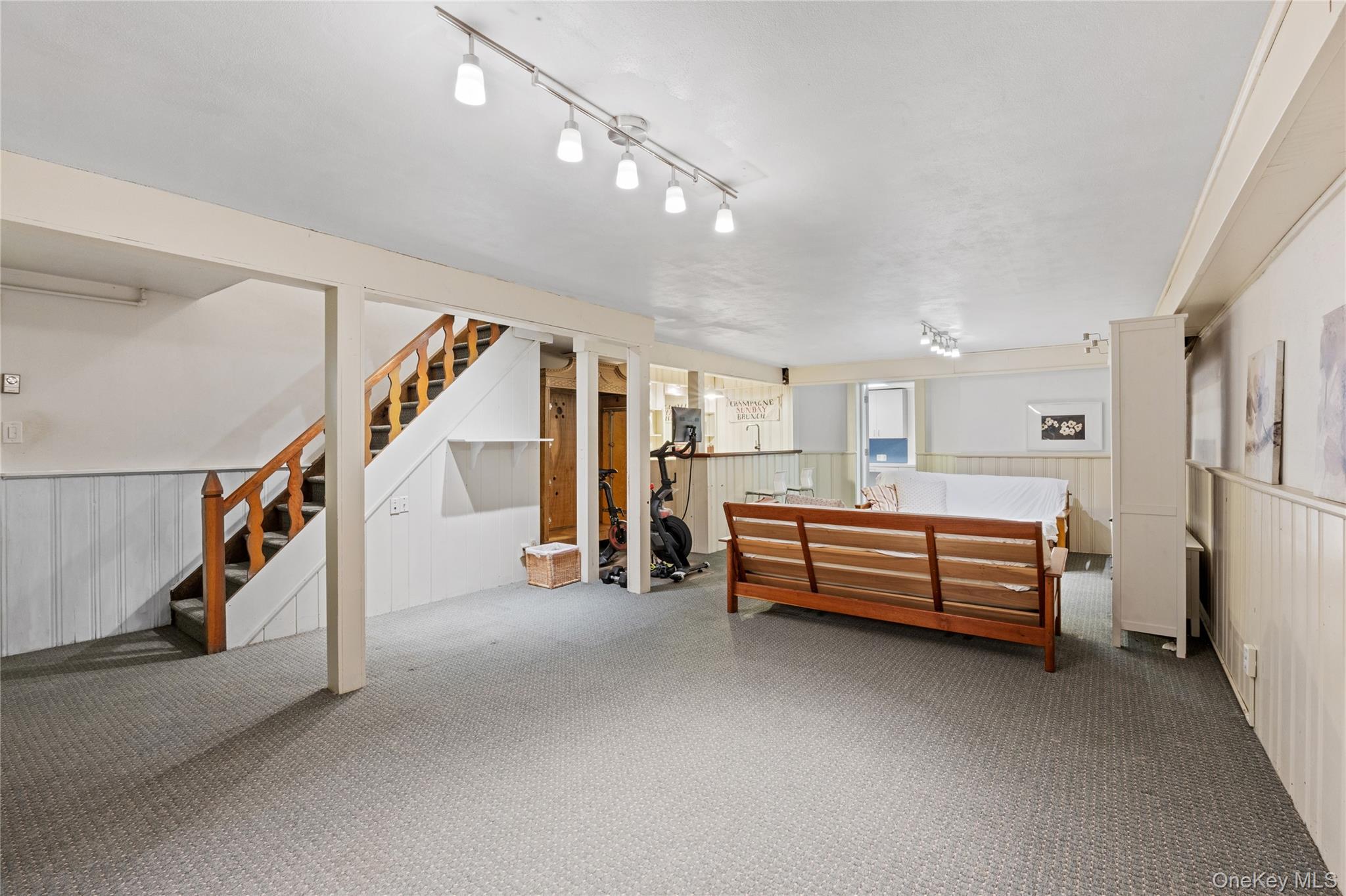 75 Bulson Road Rockville Centre, NY 11570 - Photo 25 of 41