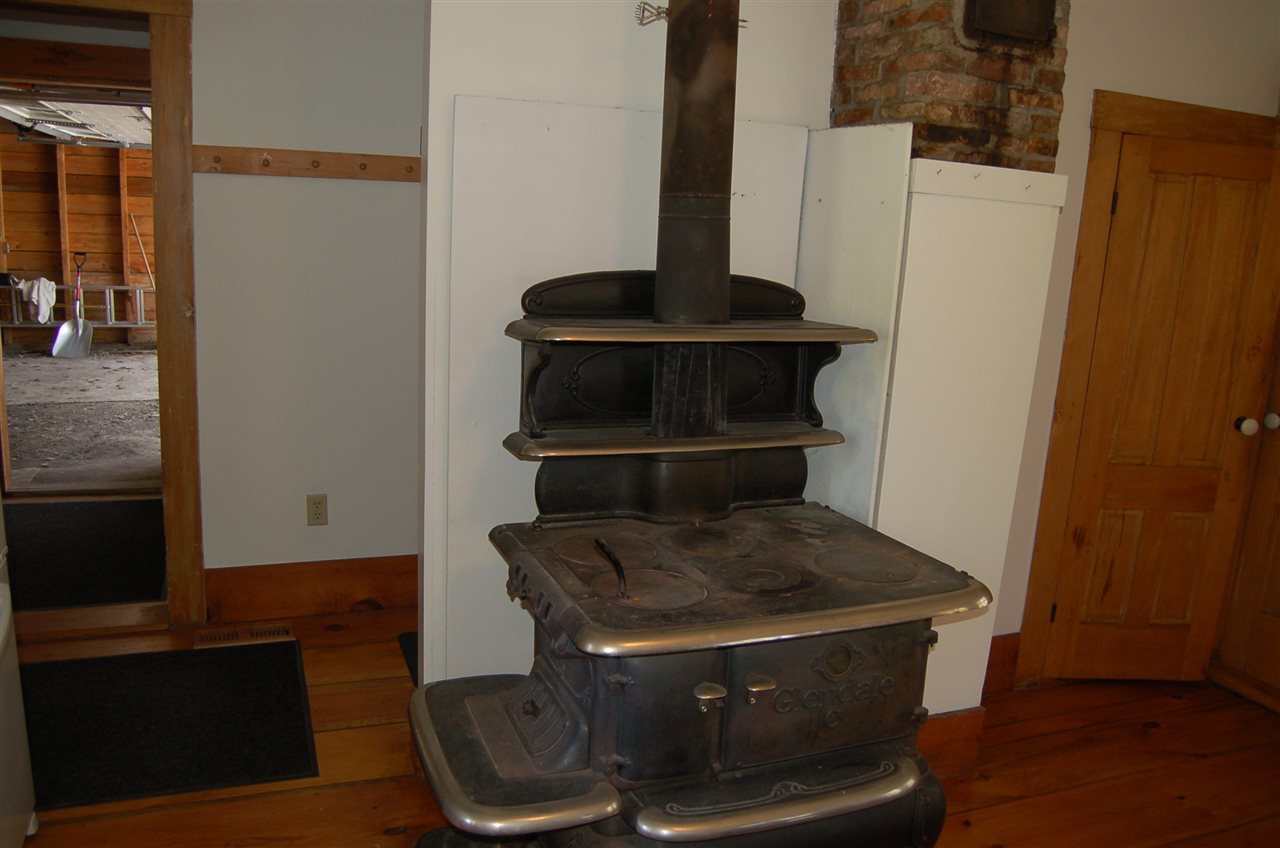 87 Honey Corners Road Topsham, VT 05086 - Photo 10 of 38 Gallery Image 10