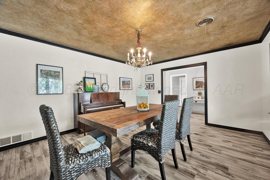 6213 Gainsborough Road Amarillo, TX 79106 - Photo 11 of 42 DSC_5516