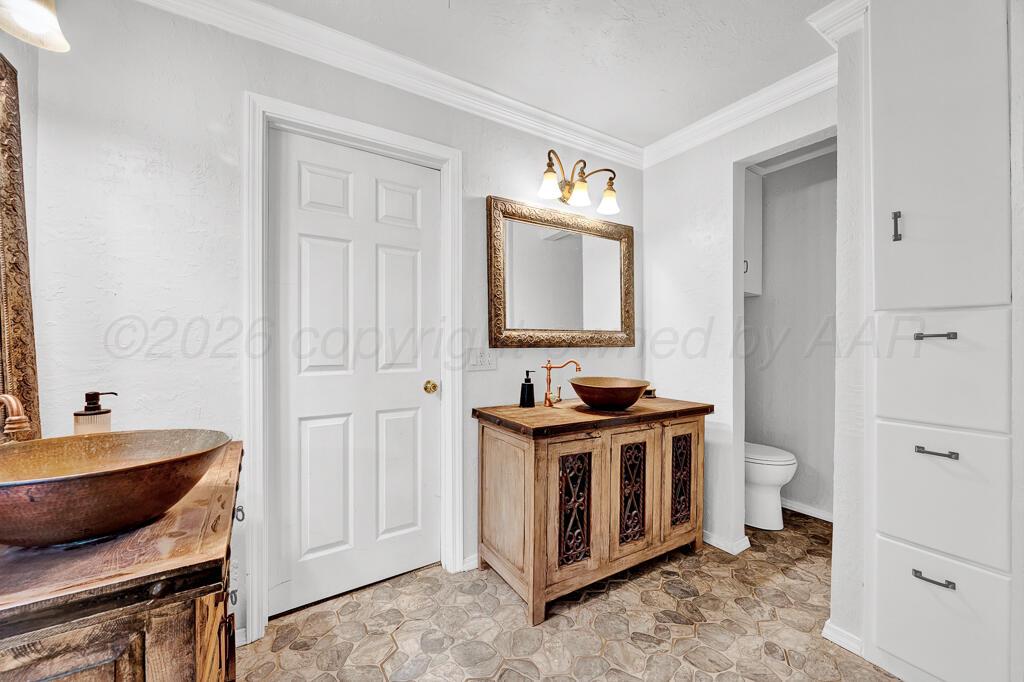 6213 Gainsborough Road Amarillo, TX 79106 - Photo 16 of 42 DSC_5429