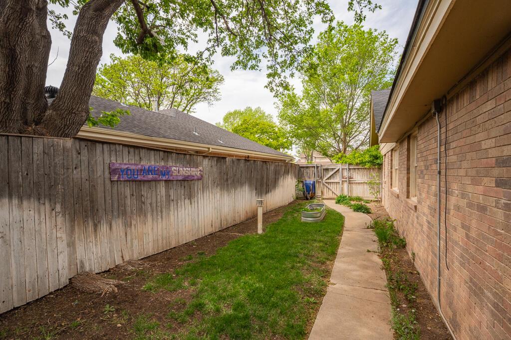 6213 Gainsborough Road Amarillo, TX 79106 - Photo 39 of 42 DSC_5547