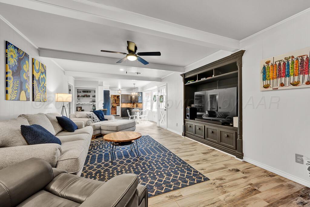 6213 Gainsborough Road Amarillo, TX 79106 - Photo 4 of 42 DSC_5378