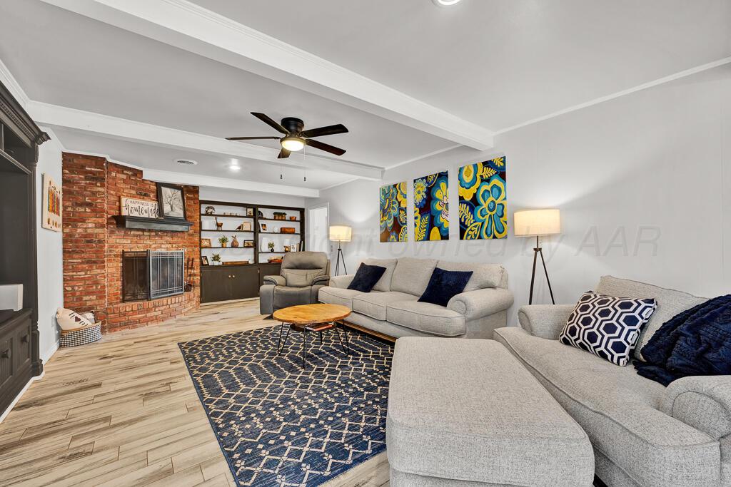 6213 Gainsborough Road Amarillo, TX 79106 - Photo 5 of 42 DSC_5381