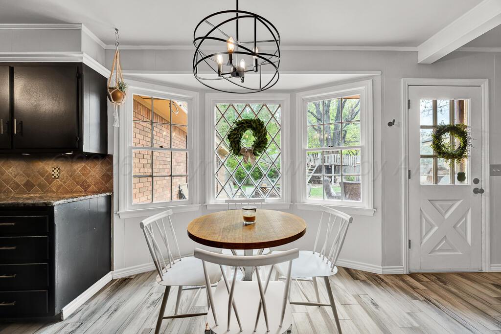 6213 Gainsborough Road Amarillo, TX 79106 - Photo 6 of 42 DSC_5387