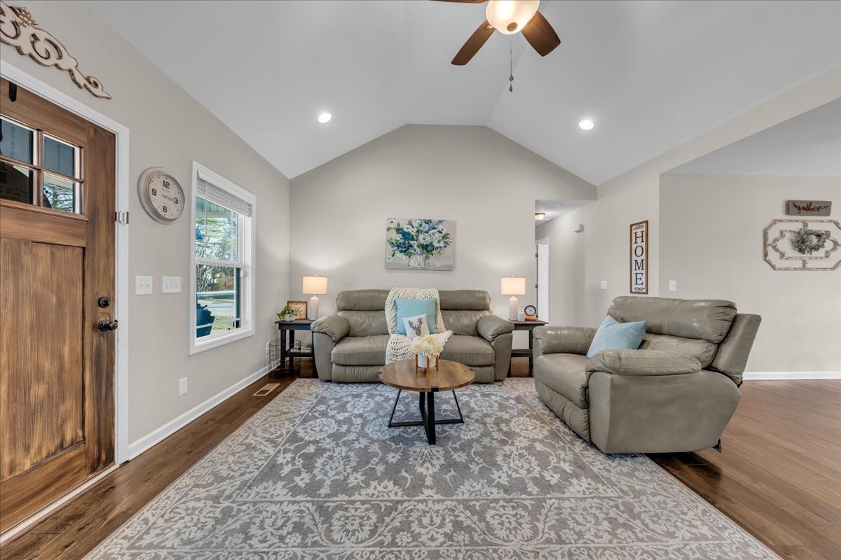 1554 South Spring Street Manchester, TN 37355 - Photo 12 of 33