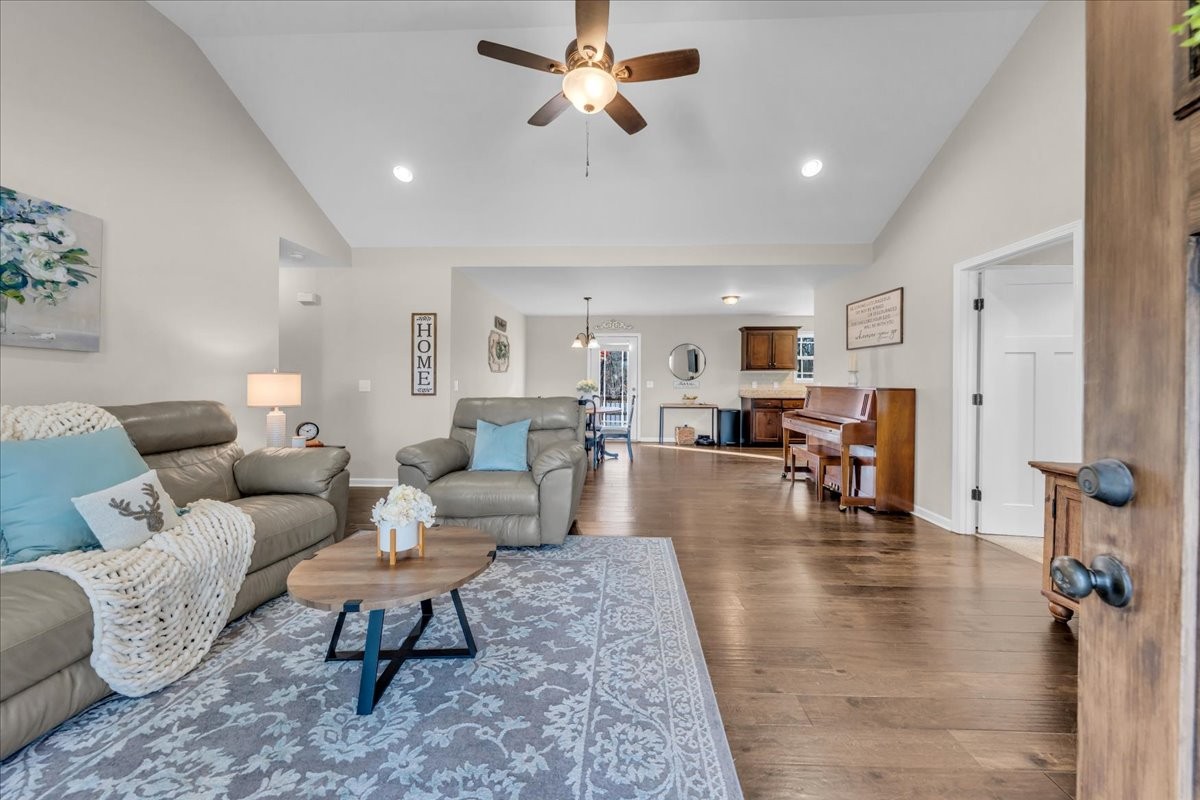 1554 South Spring Street Manchester, TN 37355 - Photo 13 of 33