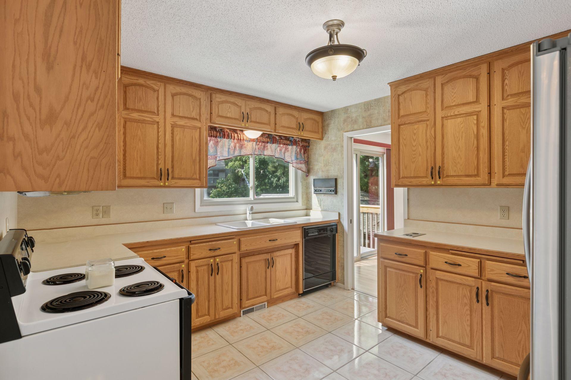 6228 Sandpiper Court Edina, MN 55436 - Photo 17 of 51