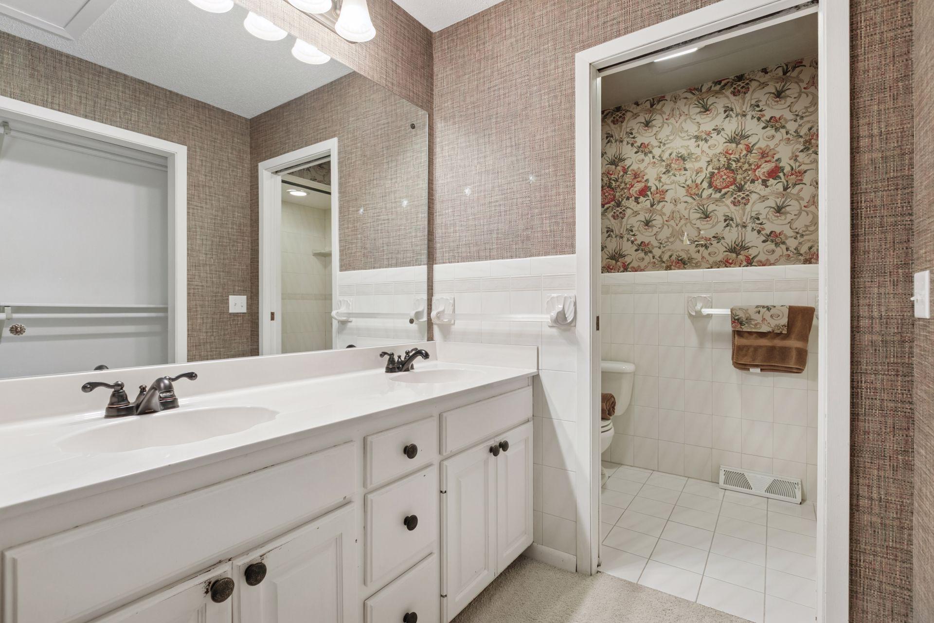 6228 Sandpiper Court Edina, MN 55436 - Photo 27 of 51