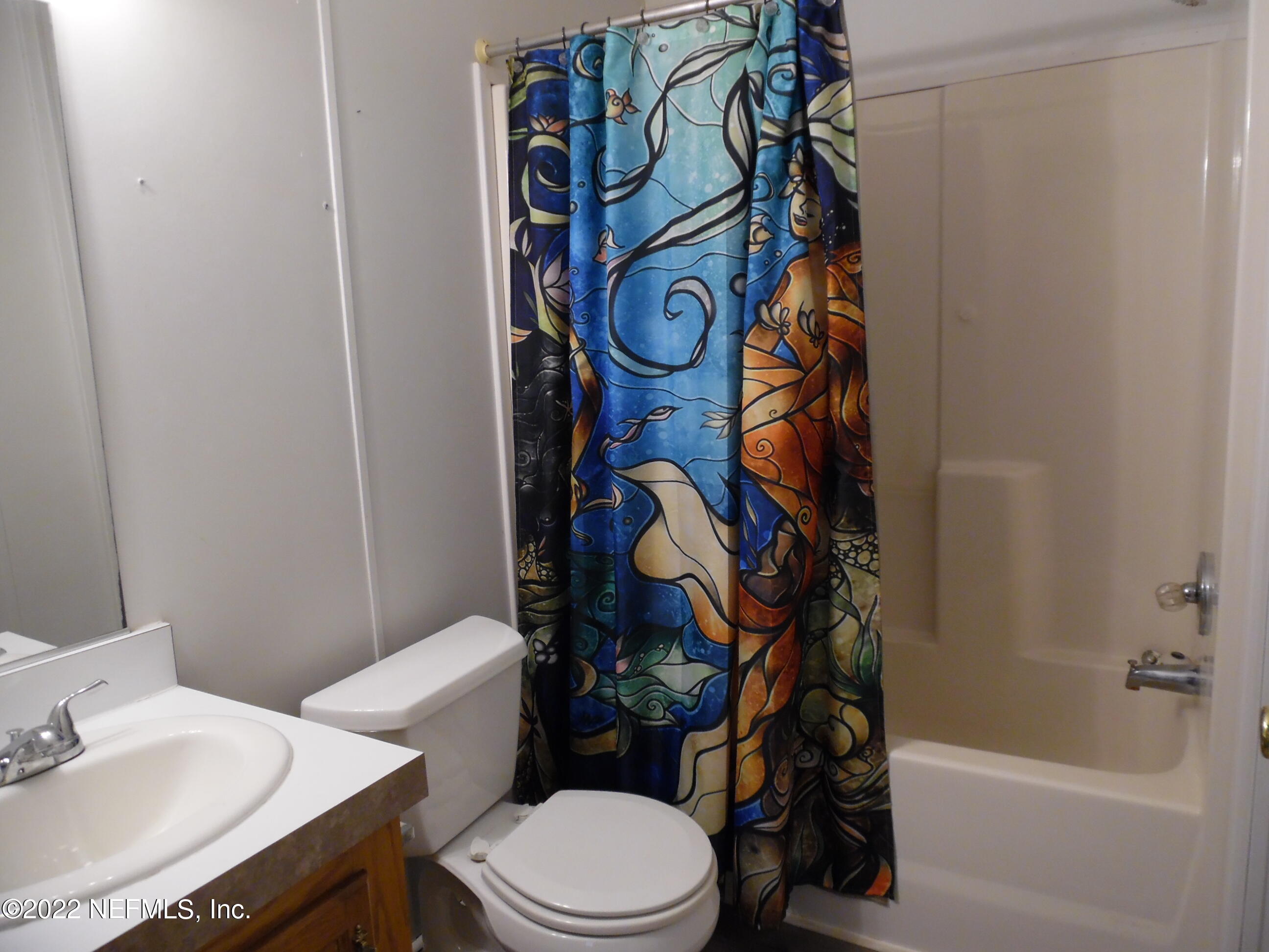 85415 Dick King Road Yulee, FL 32097 - Photo 17 of 29 GUEST/HALL BATH