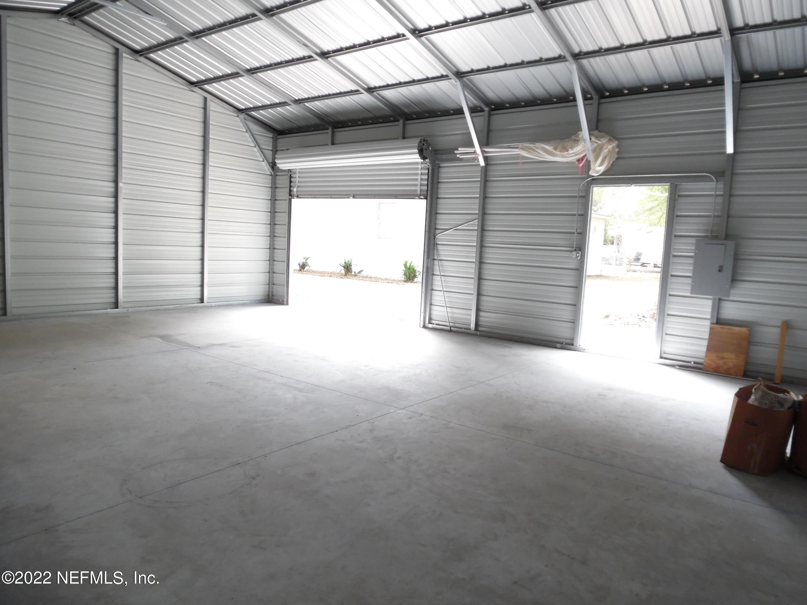 85415 Dick King Road Yulee, FL 32097 - Photo 24 of 29 ROLL UP & ENTRANCE DOORS