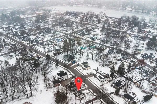 $230,000 | 713 North Jefferson Street, Lowell, MI 49331