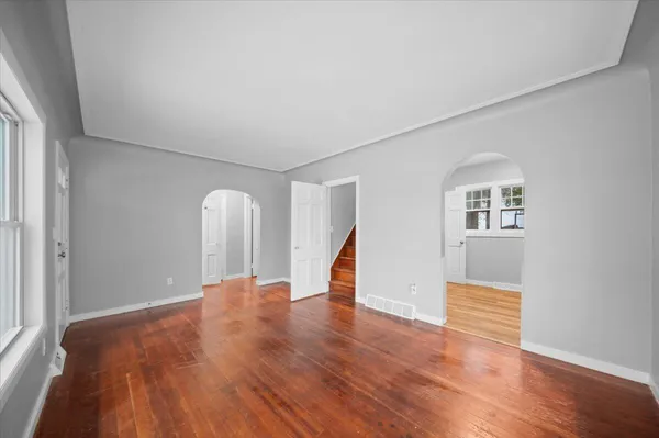 $230,000 | 713 North Jefferson Street, Lowell, MI 49331