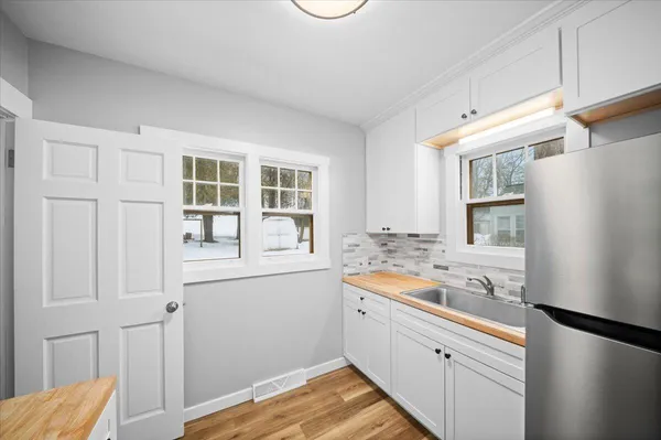 $230,000 | 713 North Jefferson Street, Lowell, MI 49331