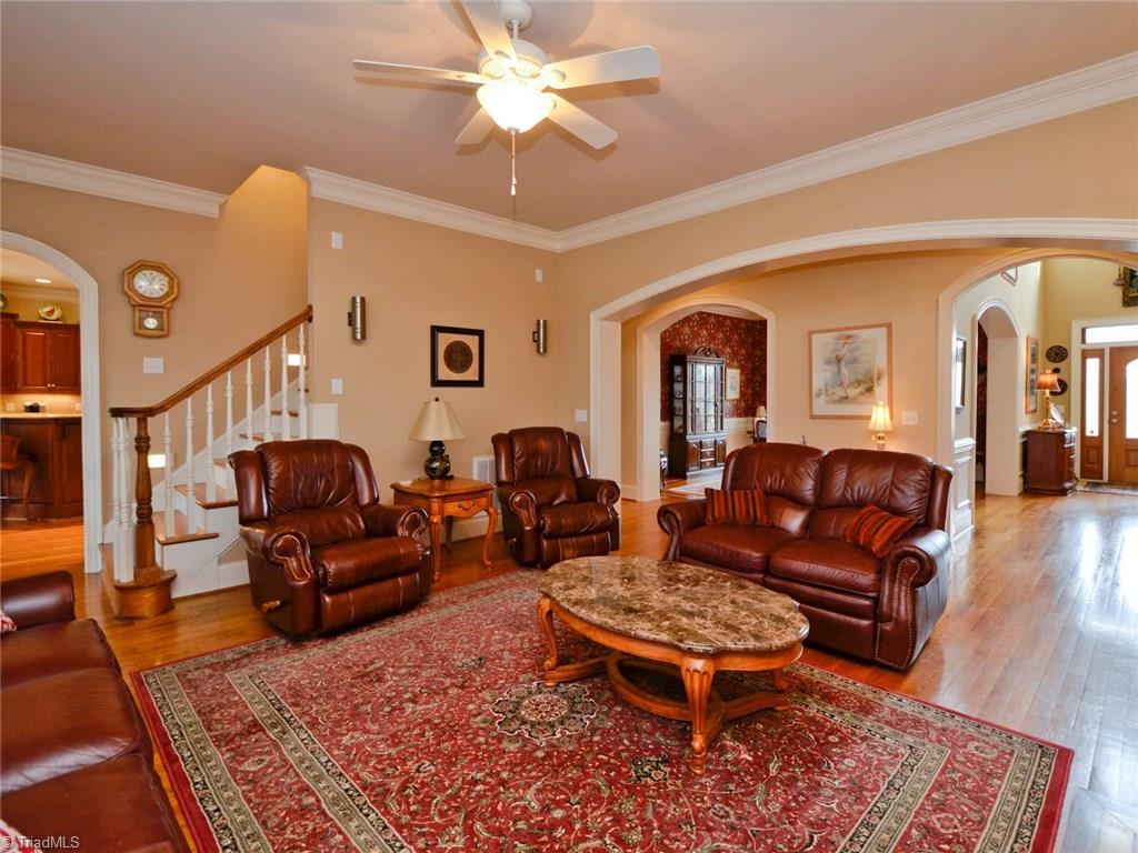 8503 Crested Oak Court Oak Ridge, NC 27310 - Photo 8 of 30