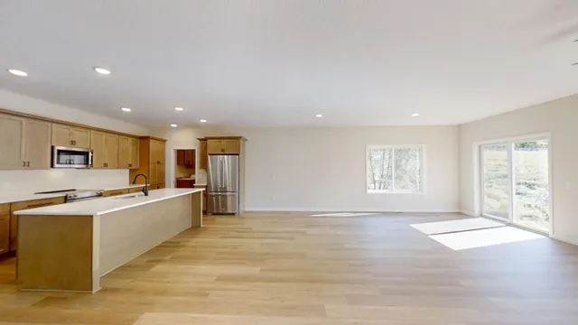 $579,787 | 2804 Oaklawn Drive, Northfield, MN 55057