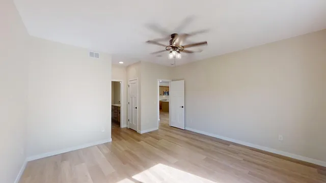 $579,787 | 2804 Oaklawn Drive, Northfield, MN 55057