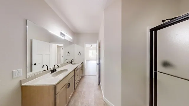 $579,787 | 2804 Oaklawn Drive, Northfield, MN 55057