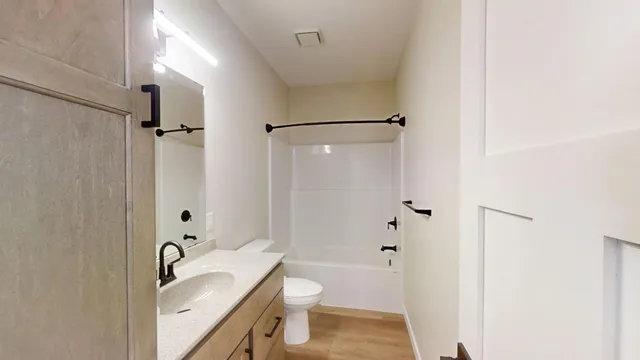 $579,787 | 2804 Oaklawn Drive, Northfield, MN 55057