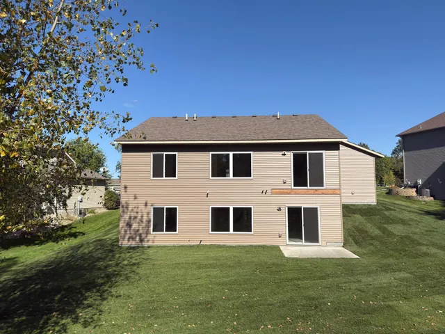 $579,787 | 2804 Oaklawn Drive, Northfield, MN 55057