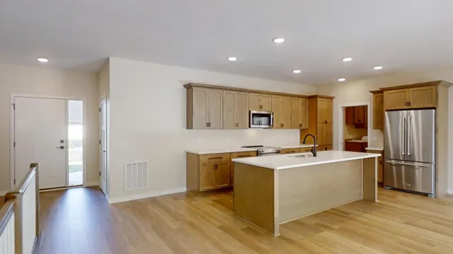 $579,787 | 2804 Oaklawn Drive, Northfield, MN 55057