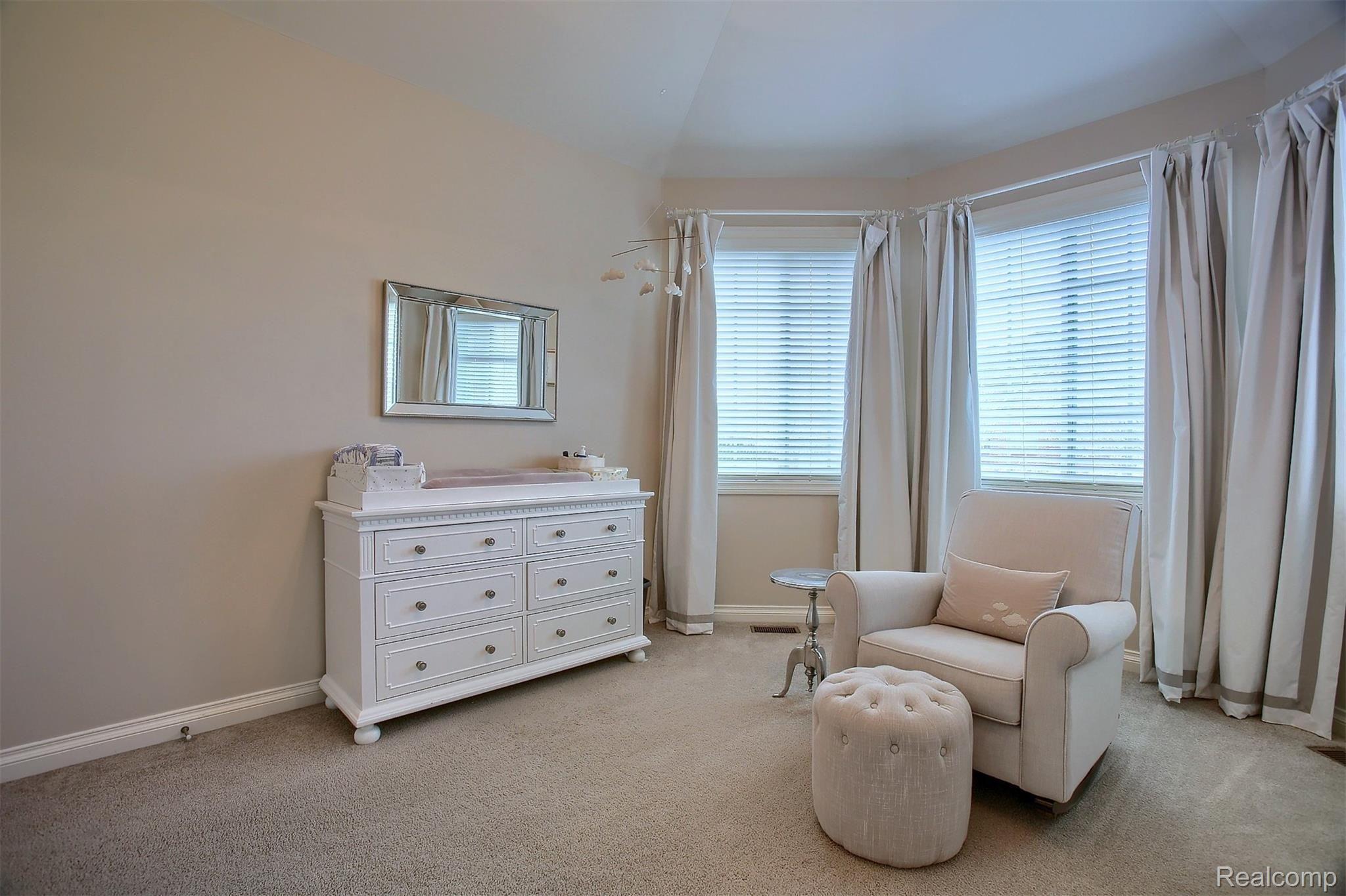 16345 Moore Park Road Macomb, MI 48044 - Photo 26 of 39 26-2nd-Bedroom-2nd-View.jpg
