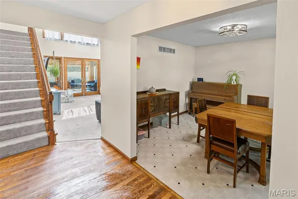 $515,000 | 475 Southeast 900 Avenue, Rockbridge, IL 62081