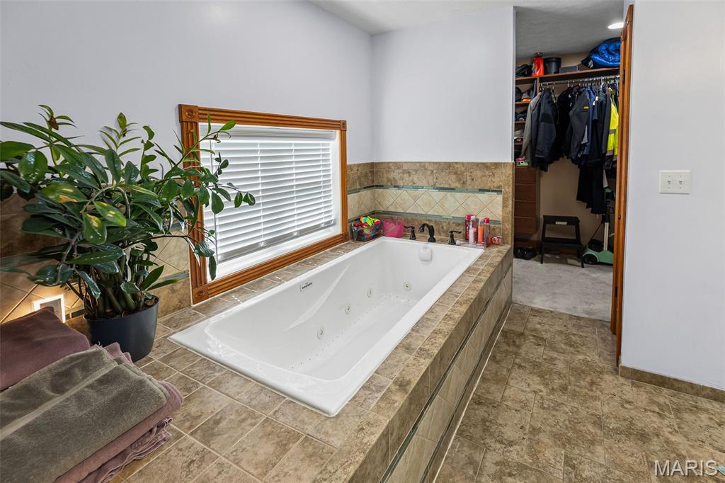 475 Southeast 900 Avenue Rockbridge, IL 62081 - Photo 18 of 56